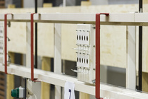 Taululaitteisto alkaa olla toimintavalmiina.