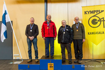 M75 1. Simo Parkkamäki, JMS, 2. Antero Rantala, OMAS, 3.  Risto Suonpää, TUA ja Seppo Reinikainen, SMY.